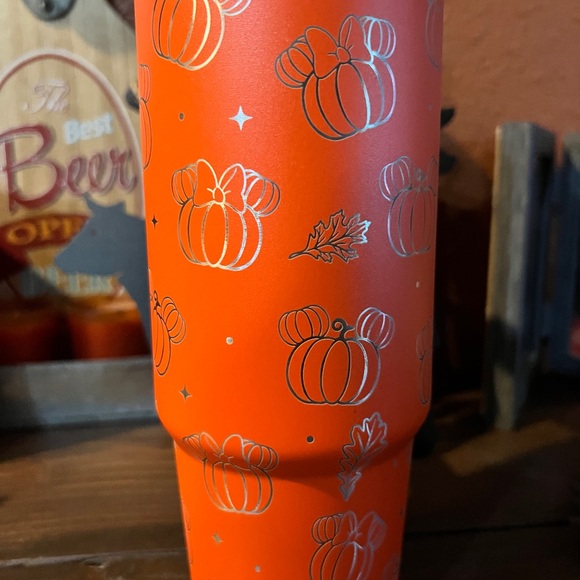 30oz STANLEY ENGRAVED DISNEYS MICKEY AND MINNIE FALL PUMPKINS - Picture 5 of 9